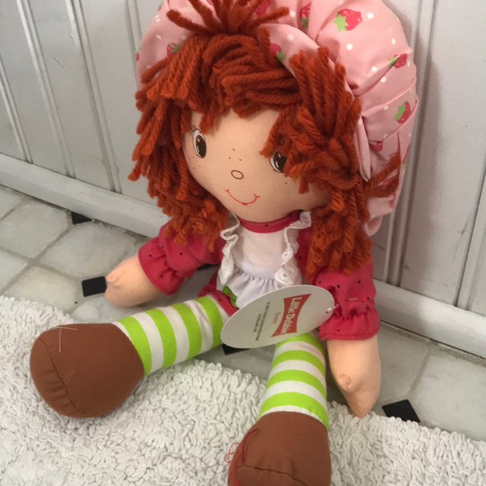 Strawberry🍓Shortcake Little Debbie doll NIB